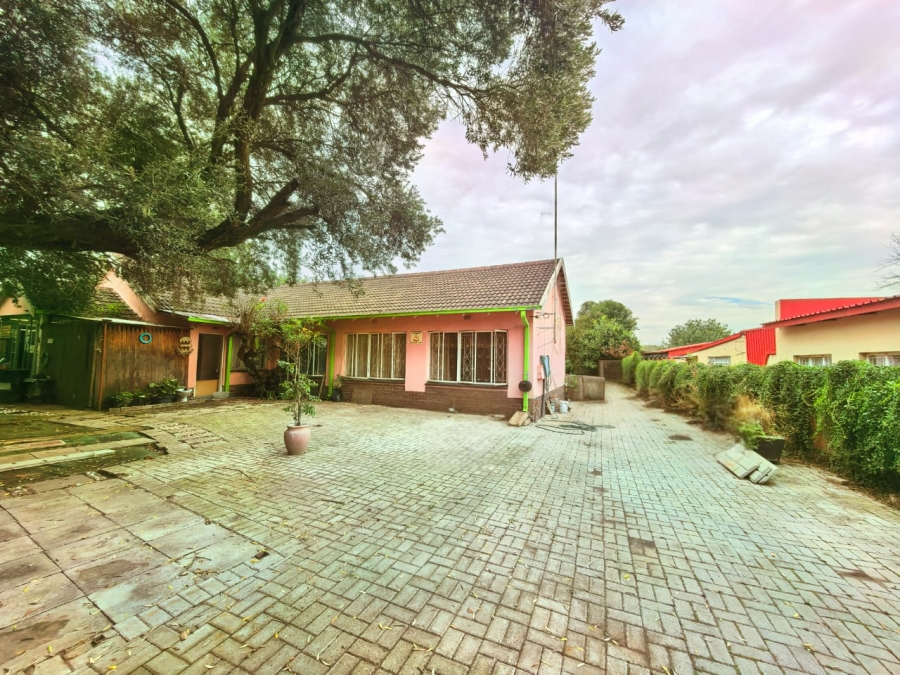 4 Bedroom Property for Sale in Sasolburg Ext 5 Free State